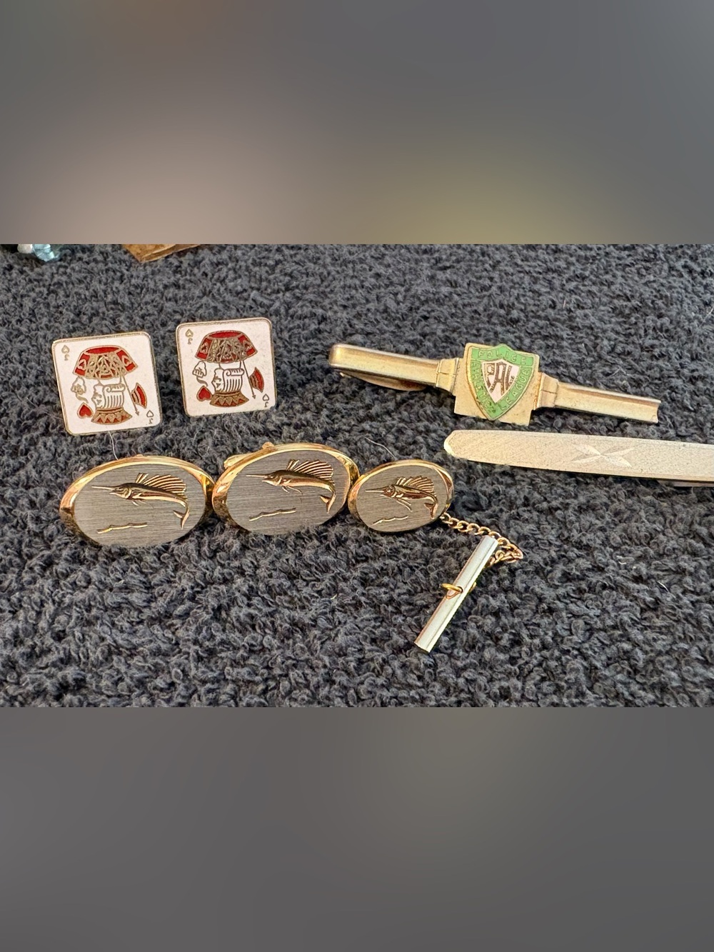 Vintage (‘50’s-‘70’s) Men’s Cuff Links & Tie Bars. What a great deal. Worth $75+